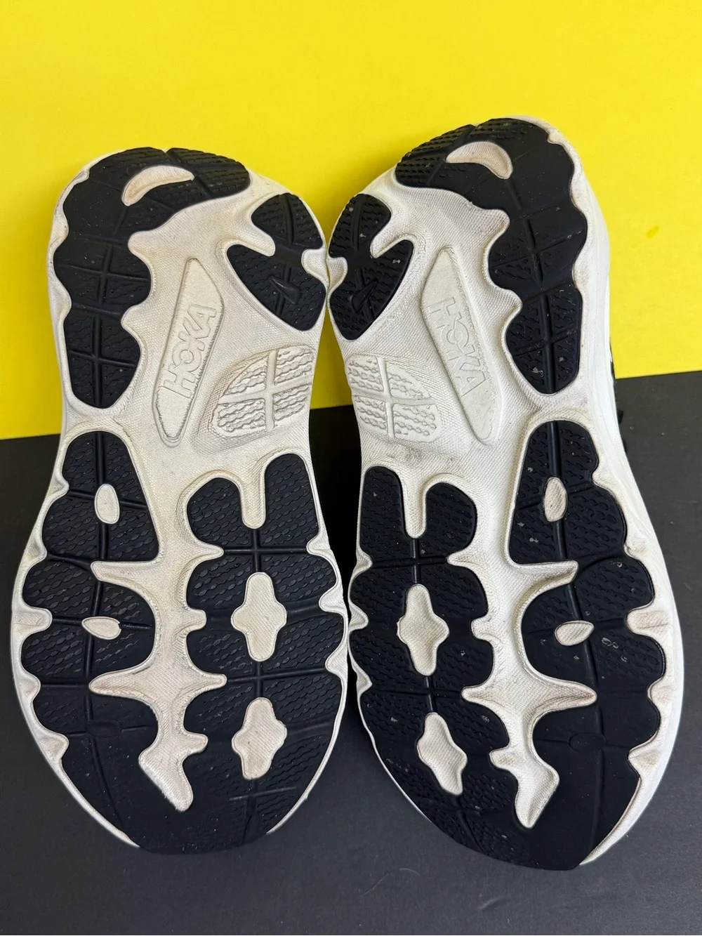 Hoka One One Gaviota 6 Women’s Size 9.5D WIDE Black White Running Shoes
